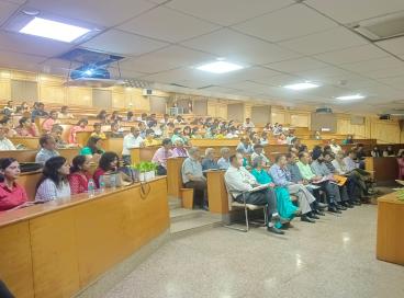 Monthly DOS CME meet of GNEC was conducted on 24 September, 2023 in MAMC. Around 120 Ophthalmologists of Delhi gathered for the meeting. Presentation of GNEC were appreciated by all. An initiative to educate children with Low Vision in integrated schools was started by GNEC.